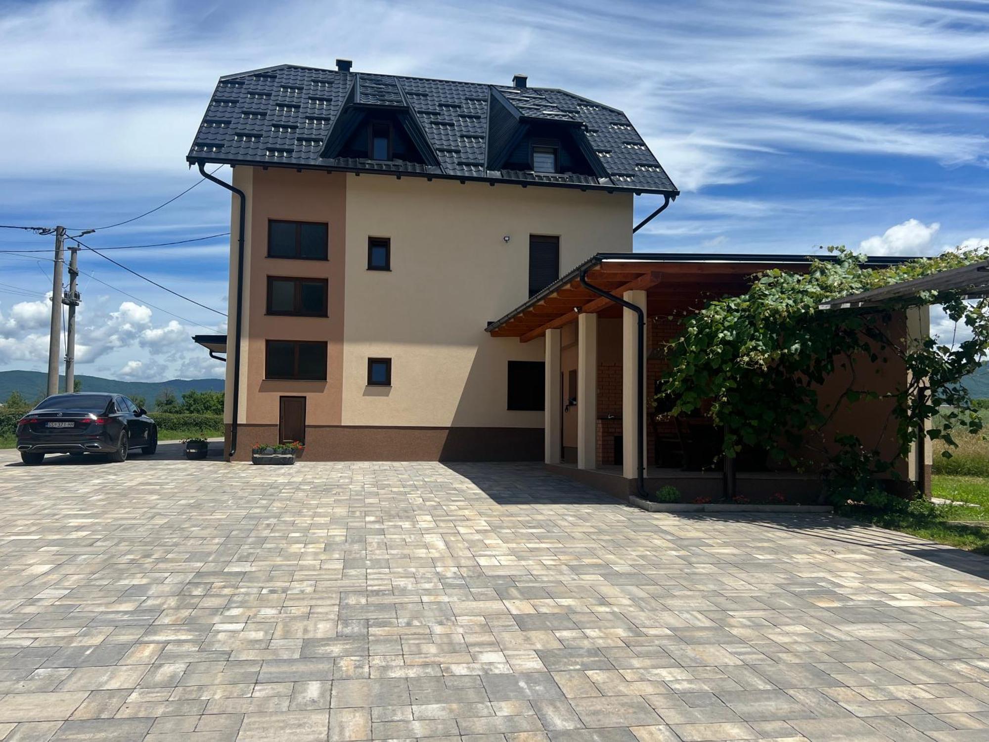 Zen Den Apartments Otočac Exterior foto